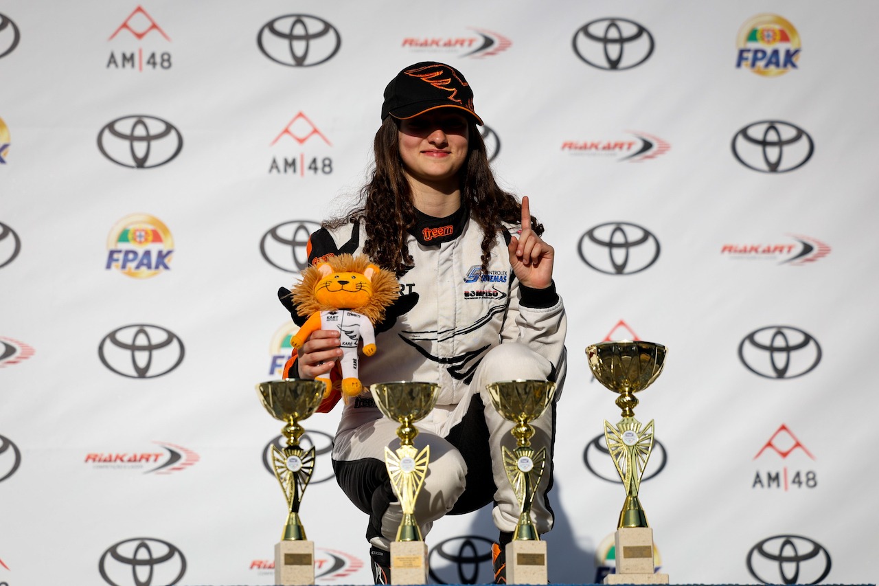 Featured image for “Gabriela Teixeira sagra-se campeã de Portugal de Karting Júnior”