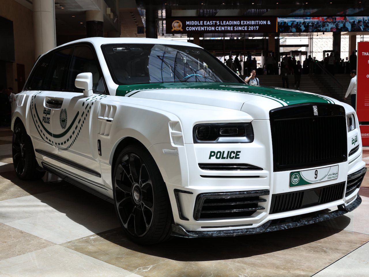 Featured image for “Rolls-Royce Cullinan reforça a frota de luxo da Polícia do Dubai”